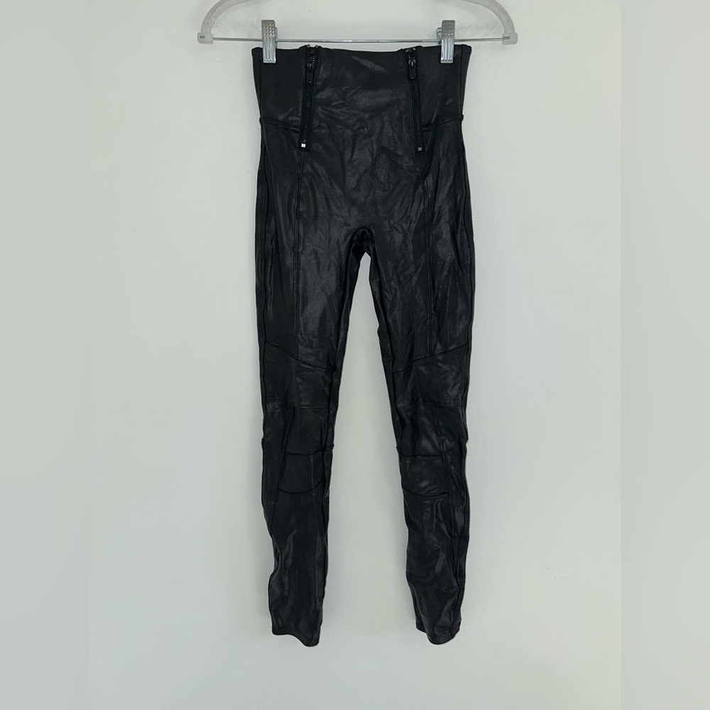 Spanx - Faux Leather Hip Zip Leggings Sz Xs #U3 View 4
